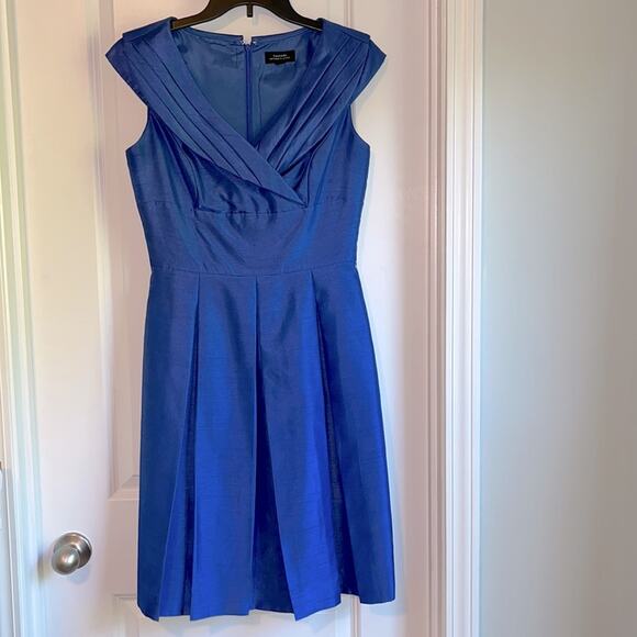 Tahari ASL Dresses & Skirts - Tahari Arthur S. Levine Cocktail Dress